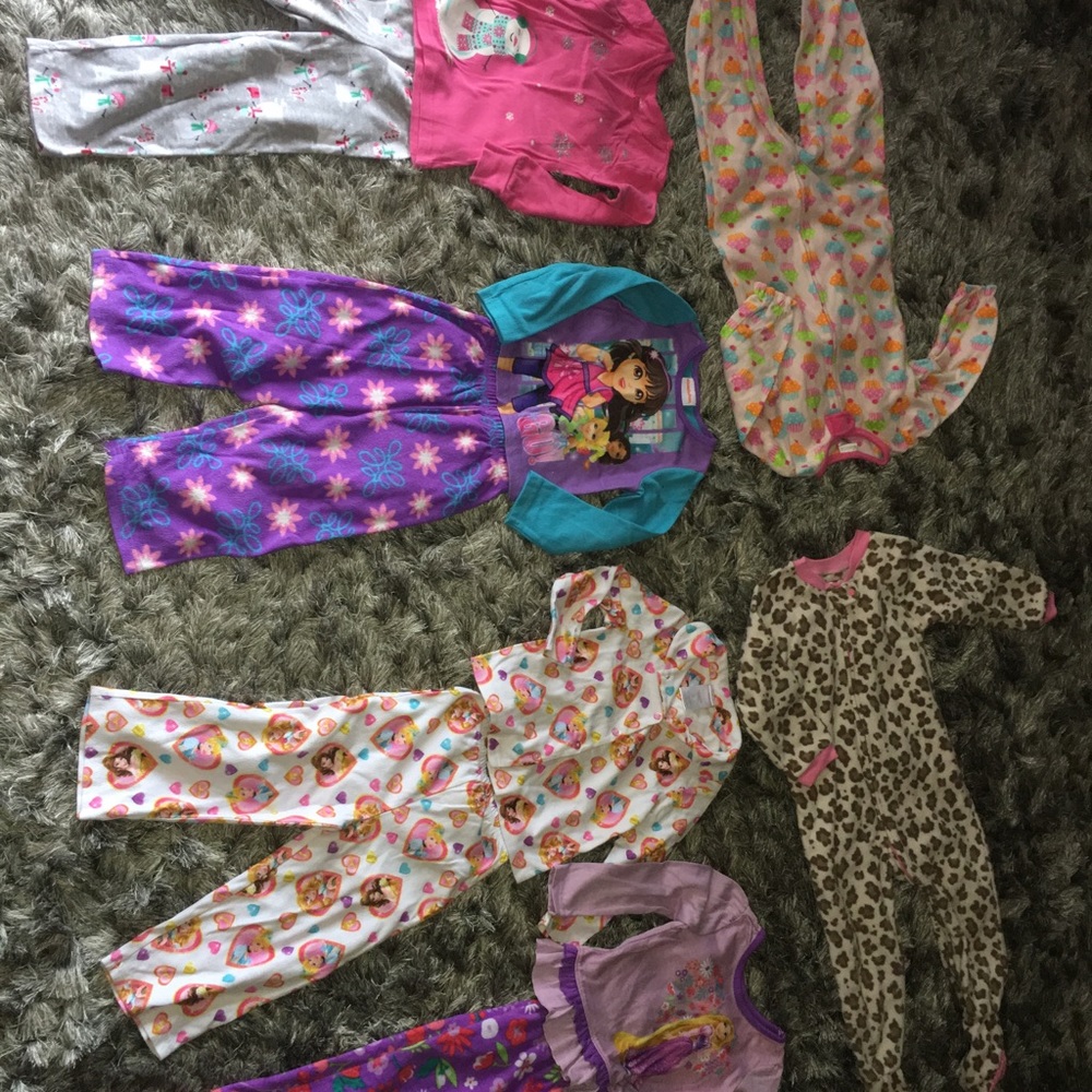 Girls 3T Pajama Lot